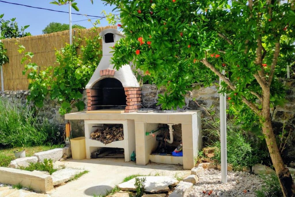 Stone House Kula Milica Villa Mala Cista Buitenkant foto