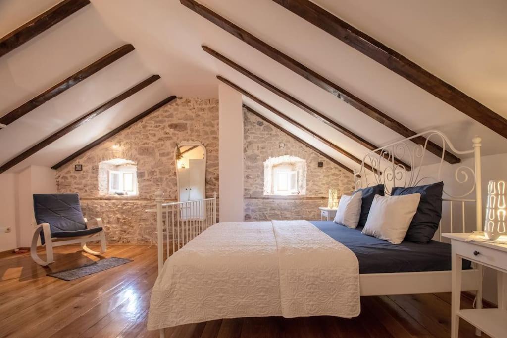 Stone House Kula Milica Villa Mala Cista Buitenkant foto