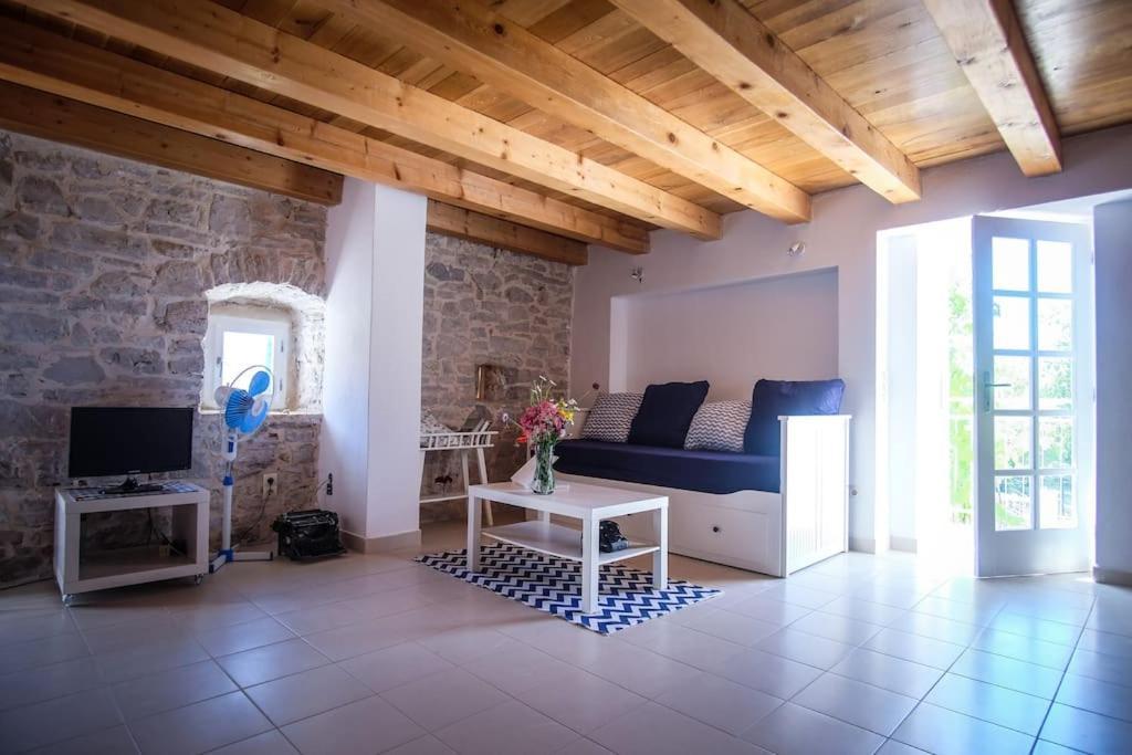 Stone House Kula Milica Villa Mala Cista Buitenkant foto