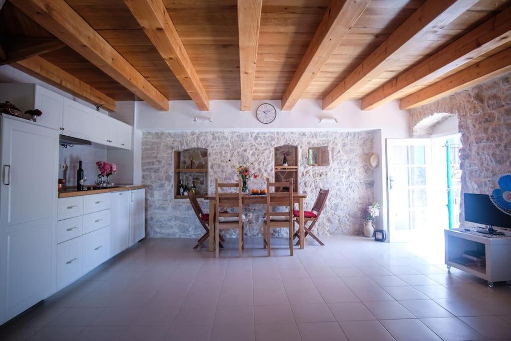 Stone House Kula Milica Villa Mala Cista Buitenkant foto